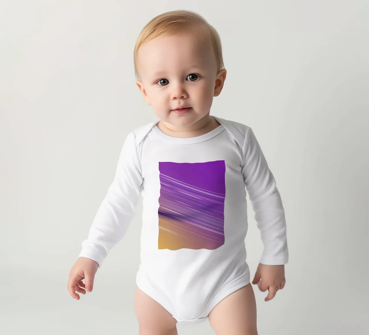 composizione di linee morbide e fluide in viola e giallo body neonato maniche lunghe da DesignDoodle