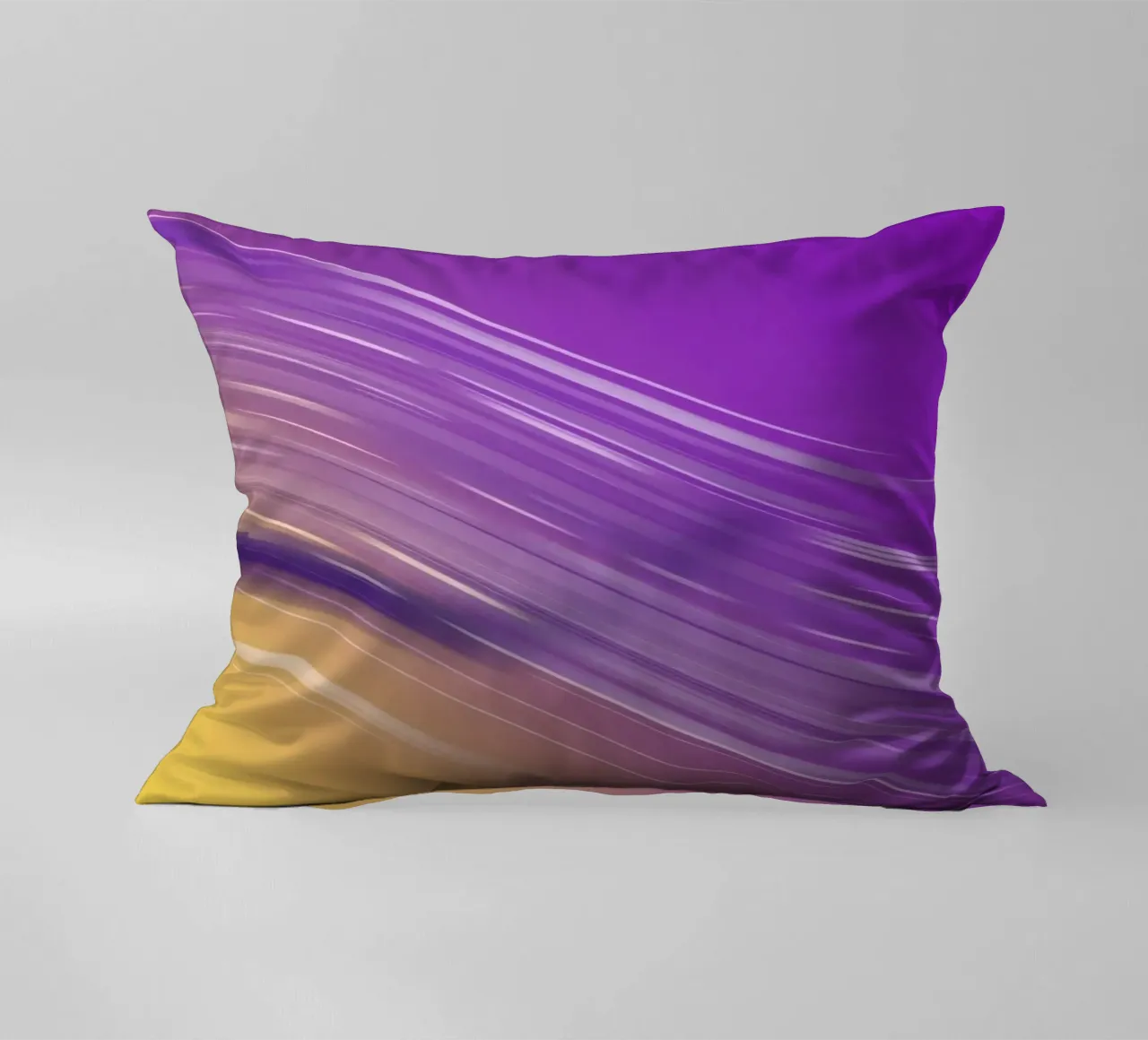 composizione di linee morbide e fluide in viola e giallo cuscino da DesignDoodle