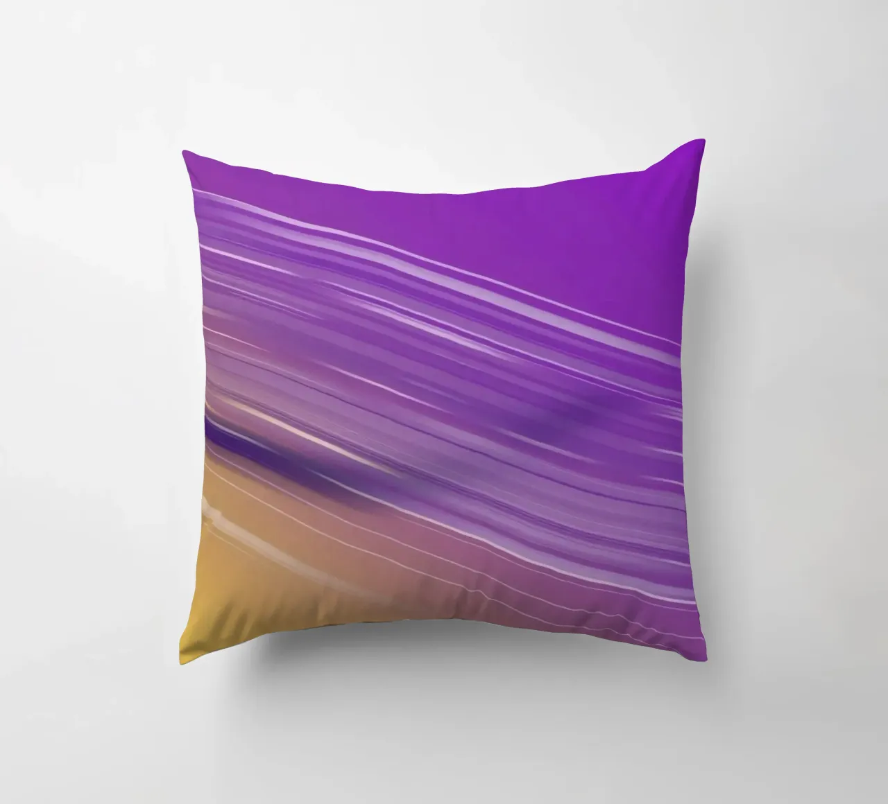 composizione di linee morbide e fluide in viola e giallo cuscino da DesignDoodle