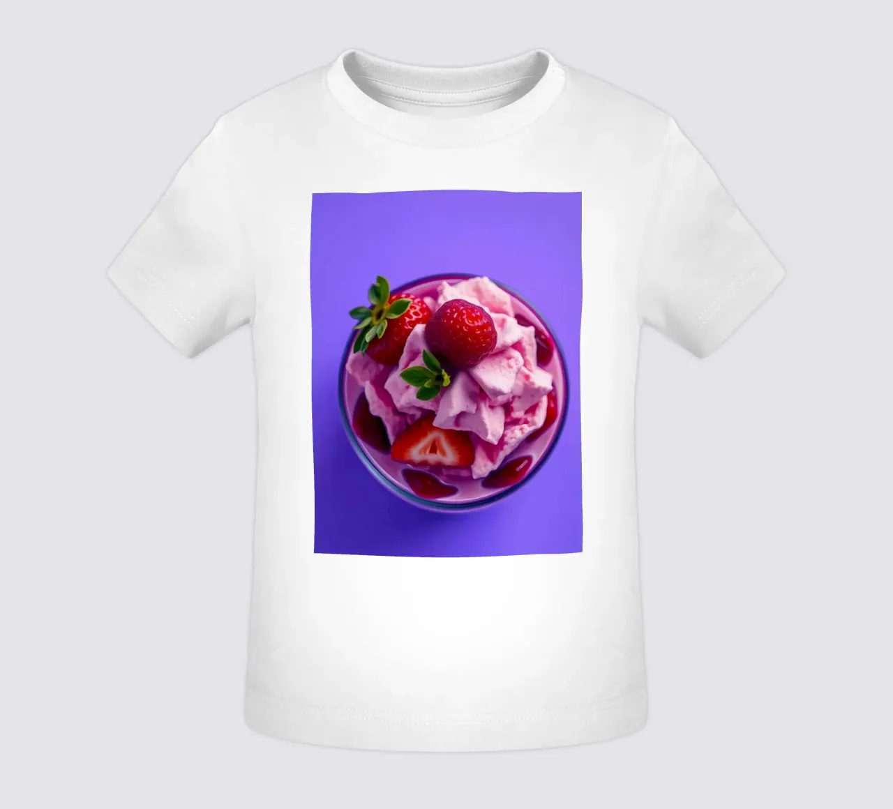 Dessert colorato con fragole e lamponi maglietta neonato da DesignDoodle