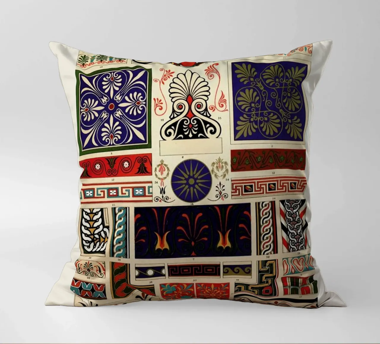 Racinet -  Greek Ornamental Pattern II cuscino da Vintage by JUNIQE