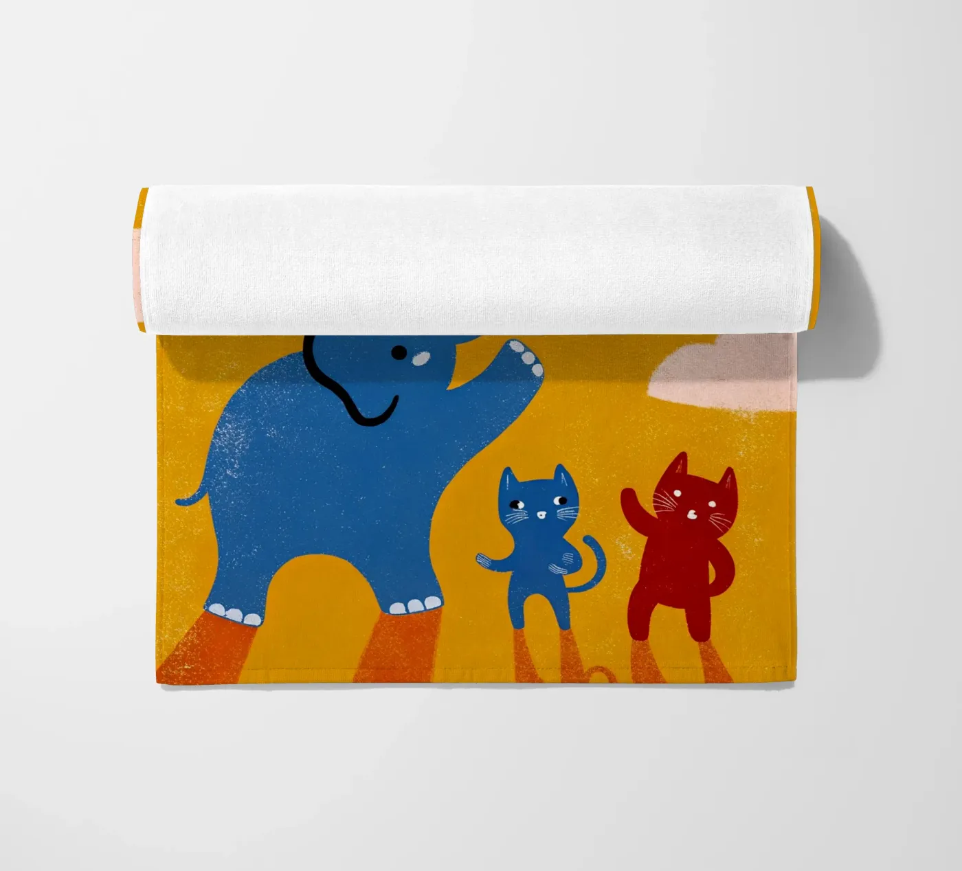 Elefante e gatto telo mare da THE LATEST SHOP