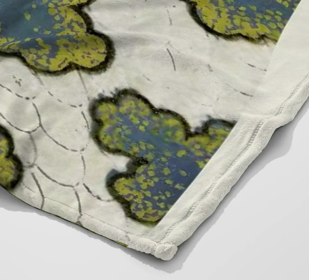 Shin-Bijutsukai - Pattern Fleecedecke von Vintage by JUNIQE