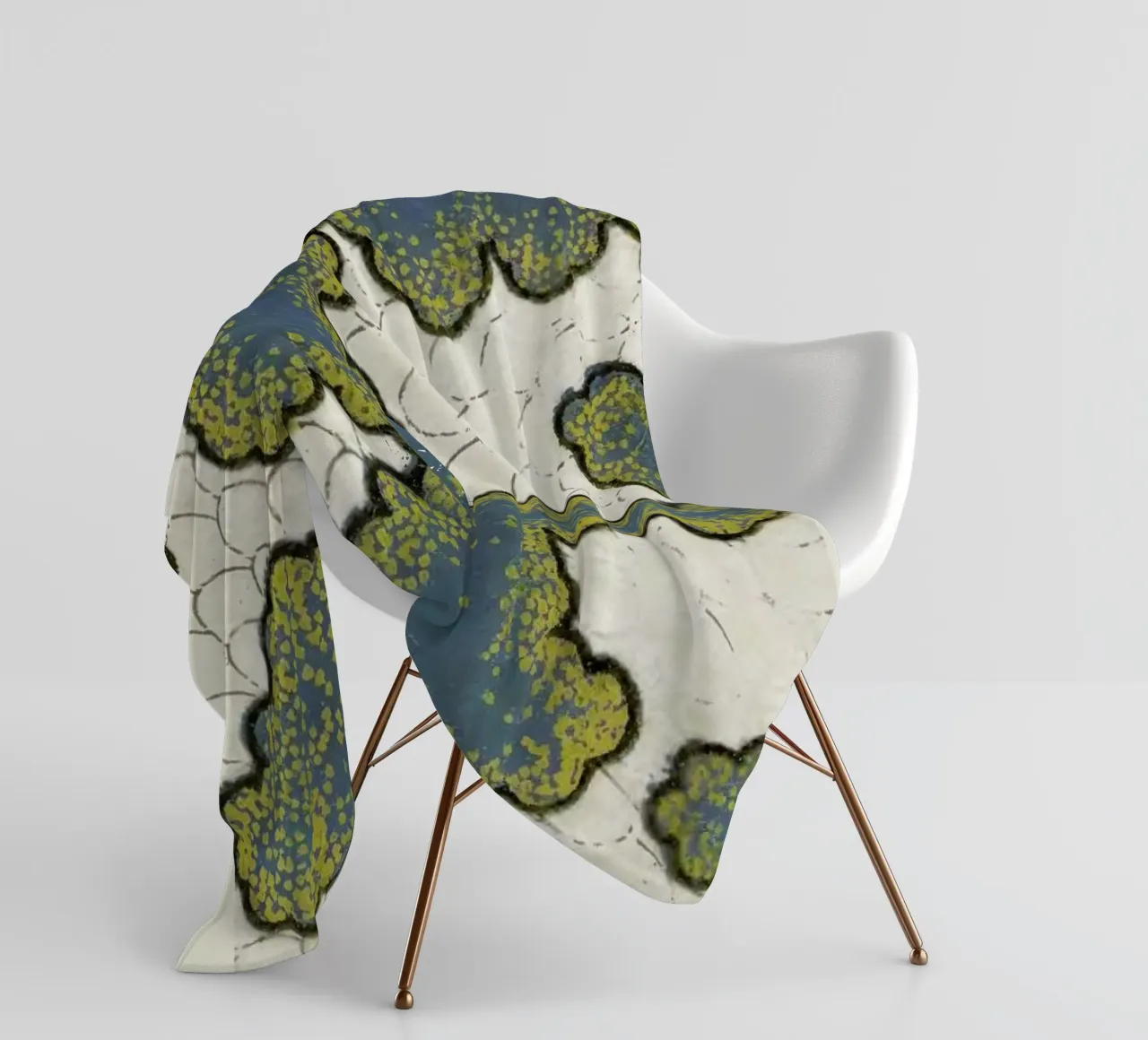 Shin-Bijutsukai - Pattern Fleecedecke von Vintage by JUNIQE