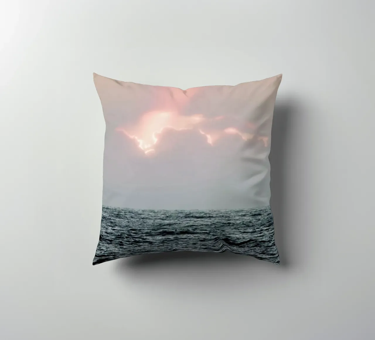 Tramonto sull'oceano cuscino da Ingrid Beddoes
