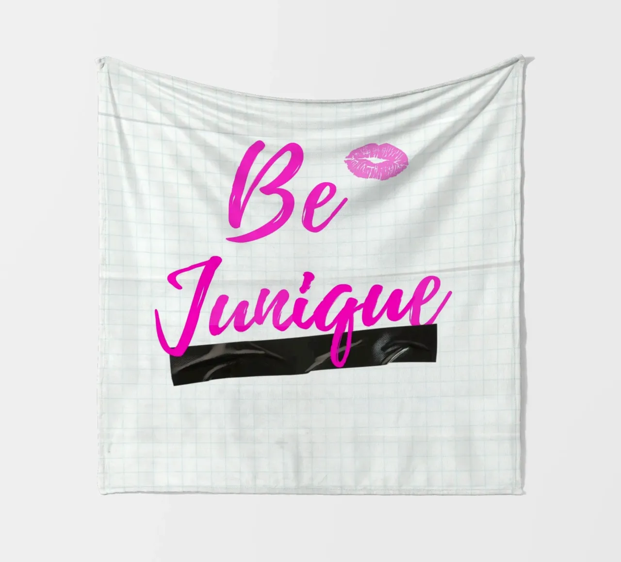 BE JUNIQUE Fleecedecke von Einfach Uebel