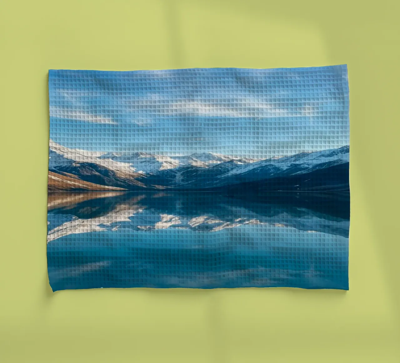 Lago d'acqua ferma canovaccio da cucina da Wild Beauty