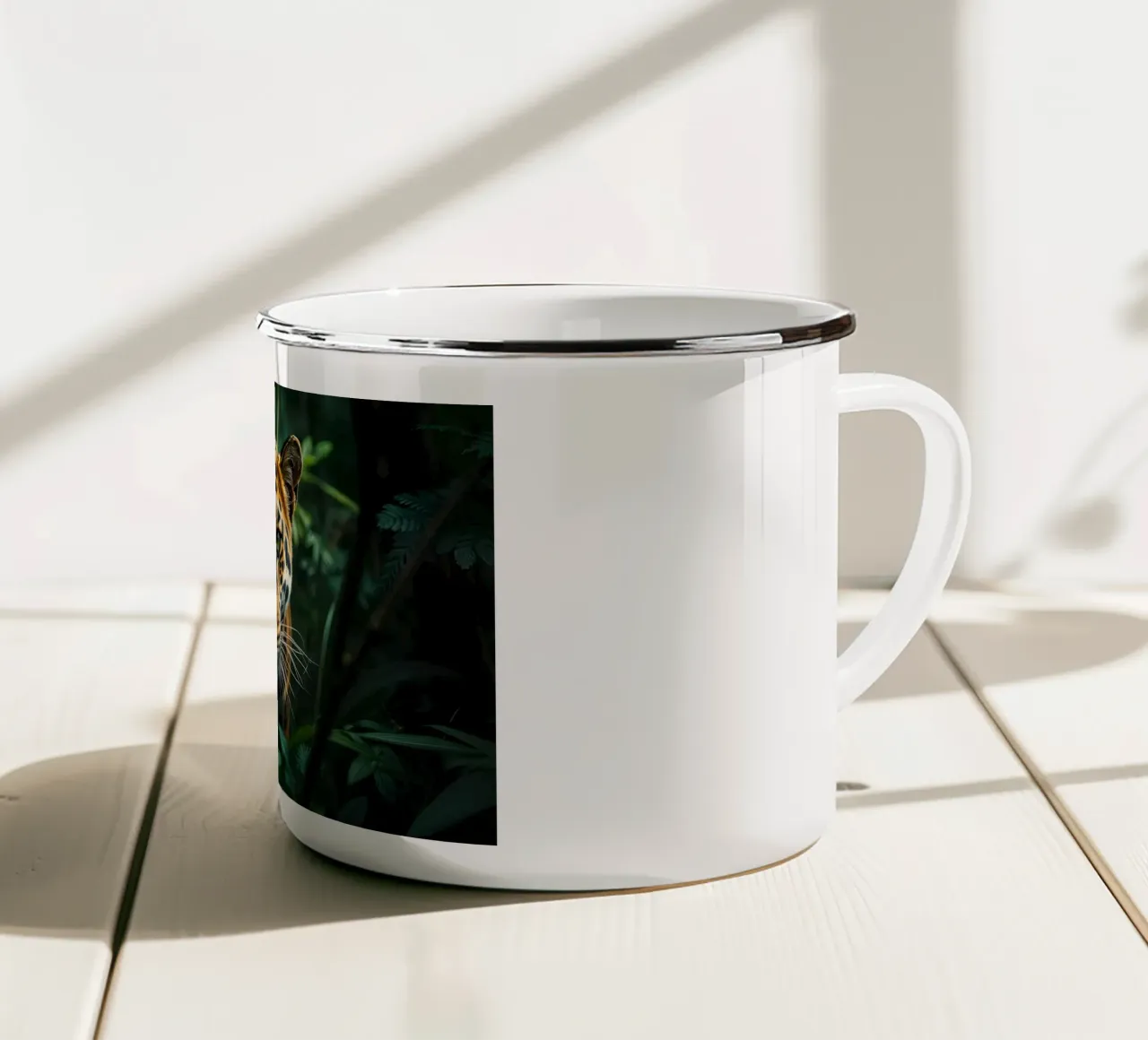 Giaguaro nella fitta giungla tazza in smalto da Wild Beauty