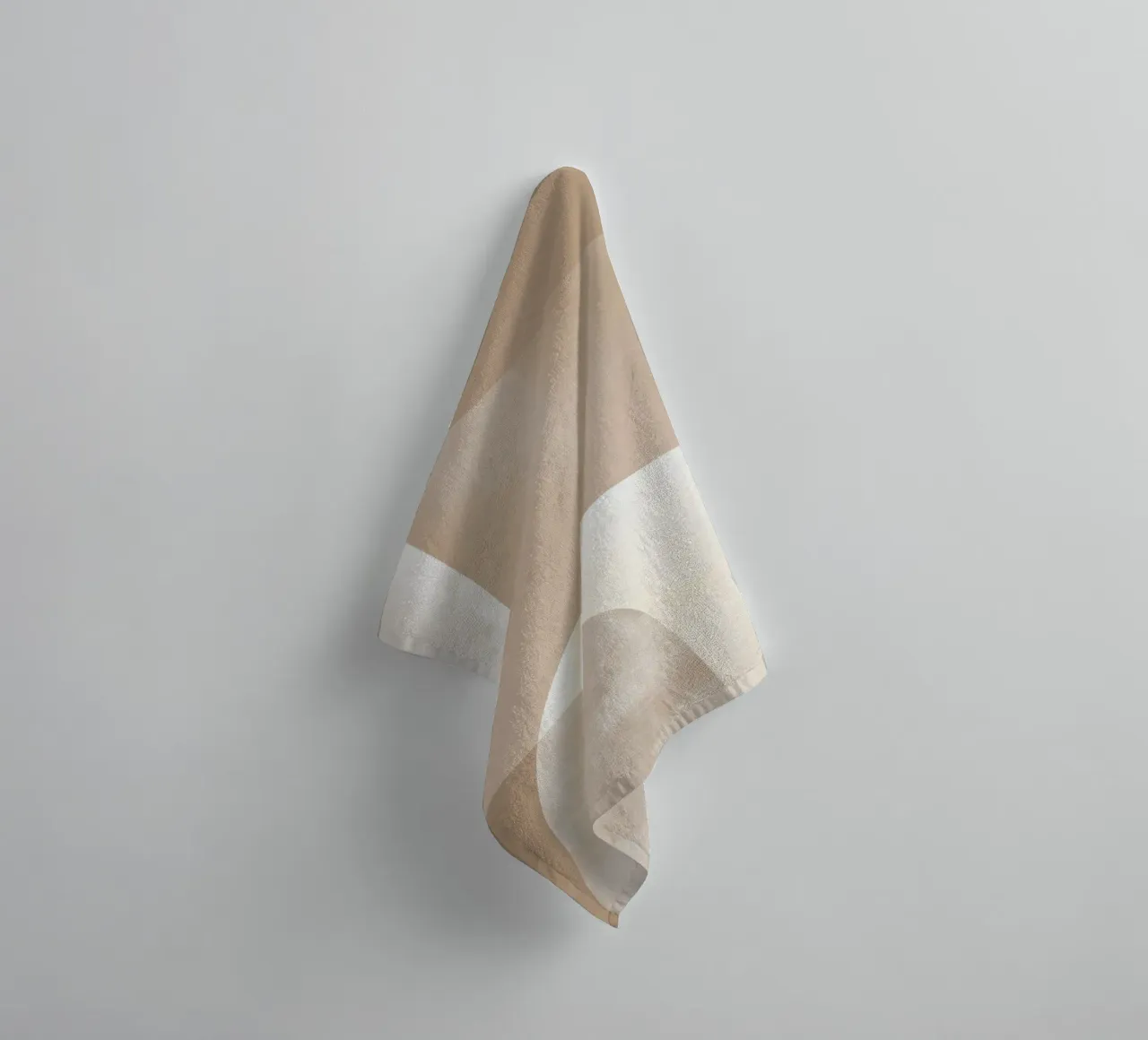 Bruin abstract towel by Imagine