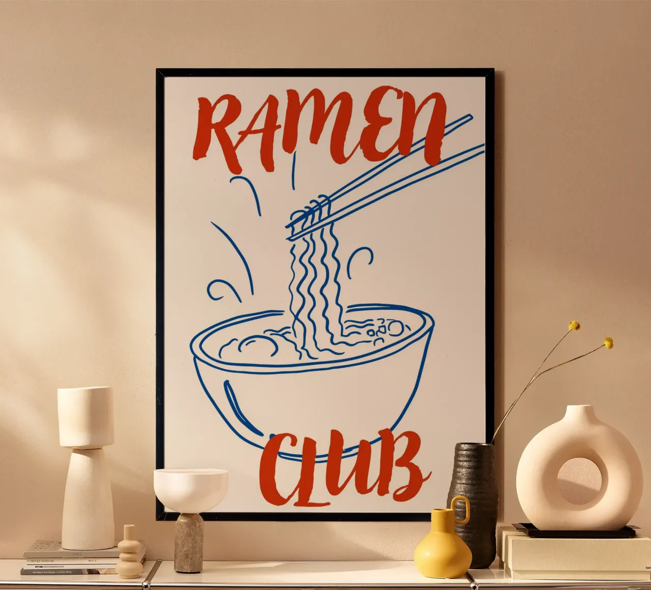 Illustrazione di una ciotola di ramen disegnata a mano con tipografia in grassetto poster da pdigitalprints