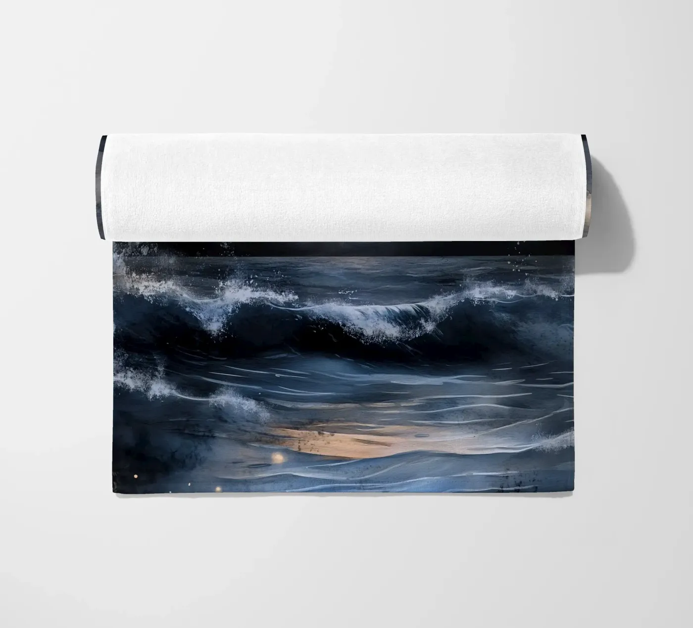 Zee en golven strandhanddoek van Justyna Jaszke JBJart