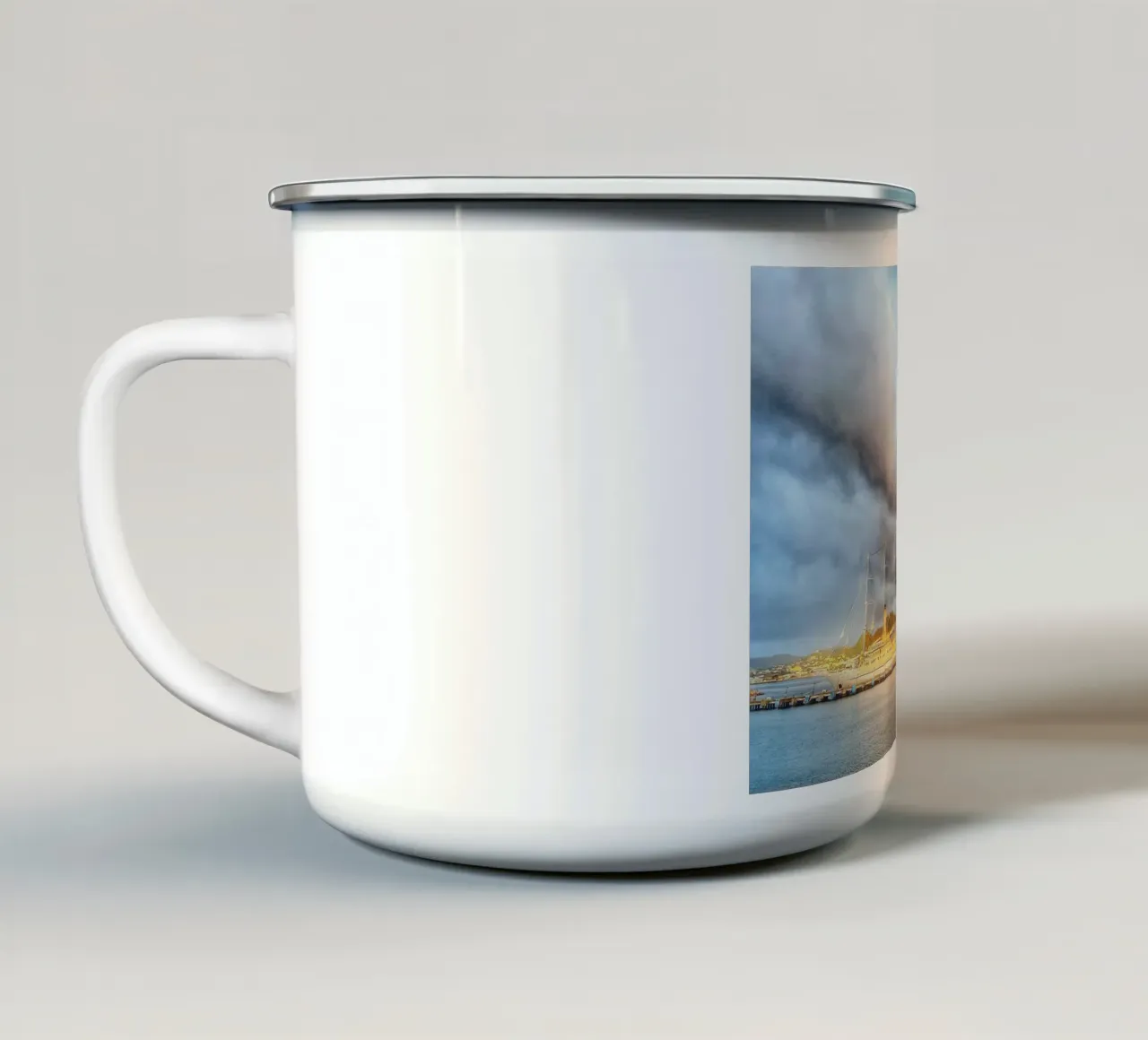 Ora ci vedo chiaro tazza in smalto da Bitburg Studio