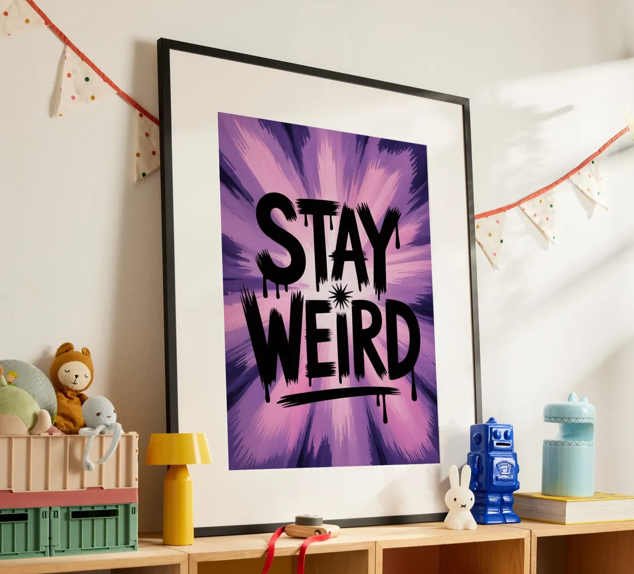 Stay Weird - Psychedelisches Zitat Poster in Lila Tönen Poster mit Aluminium Rahmen von logic