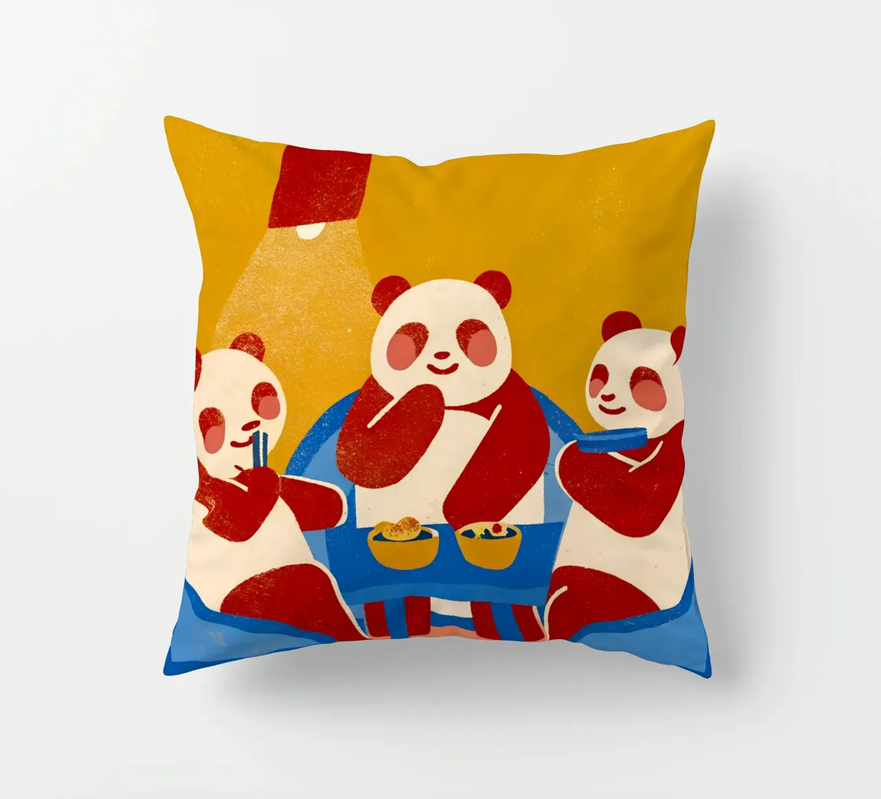 Panda seduto e rilassato cuscino da THE LATEST SHOP