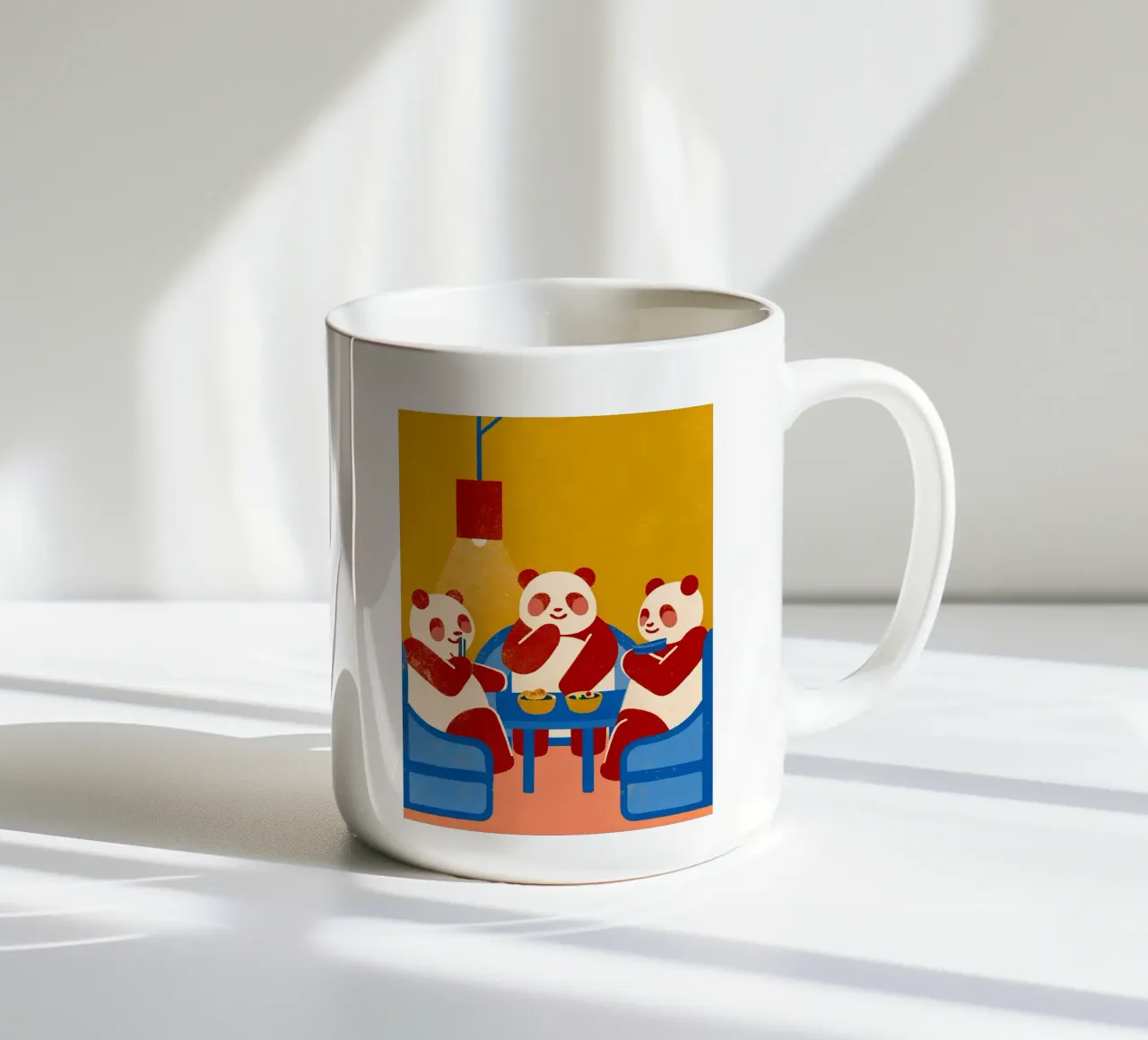 Panda seduto e rilassato tazza in ceramica da THE LATEST SHOP