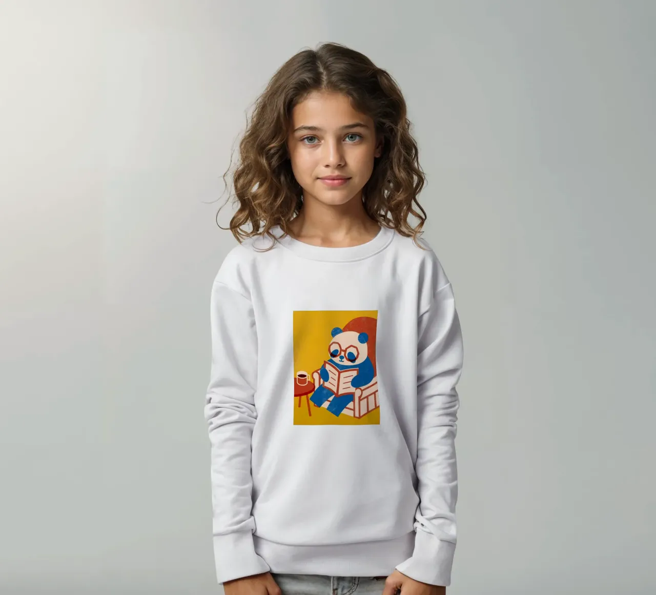 Panda leyendo disfrutando del café sudadera para niño de THE LATEST SHOP