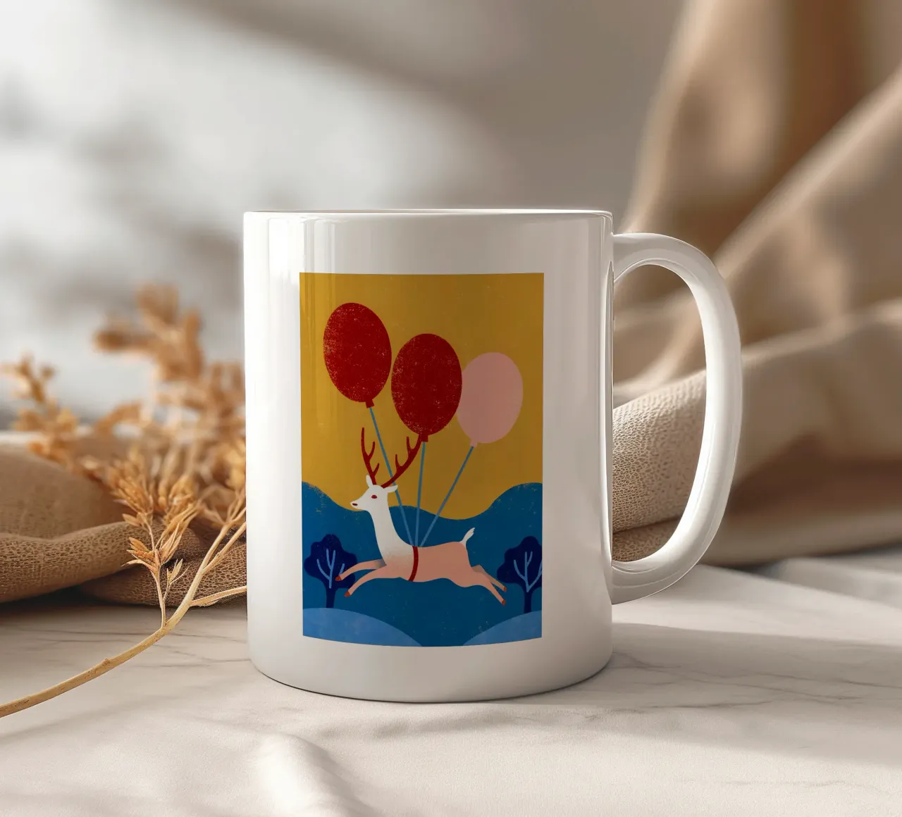 Cervo con palloncino tazza in ceramica da THE LATEST SHOP