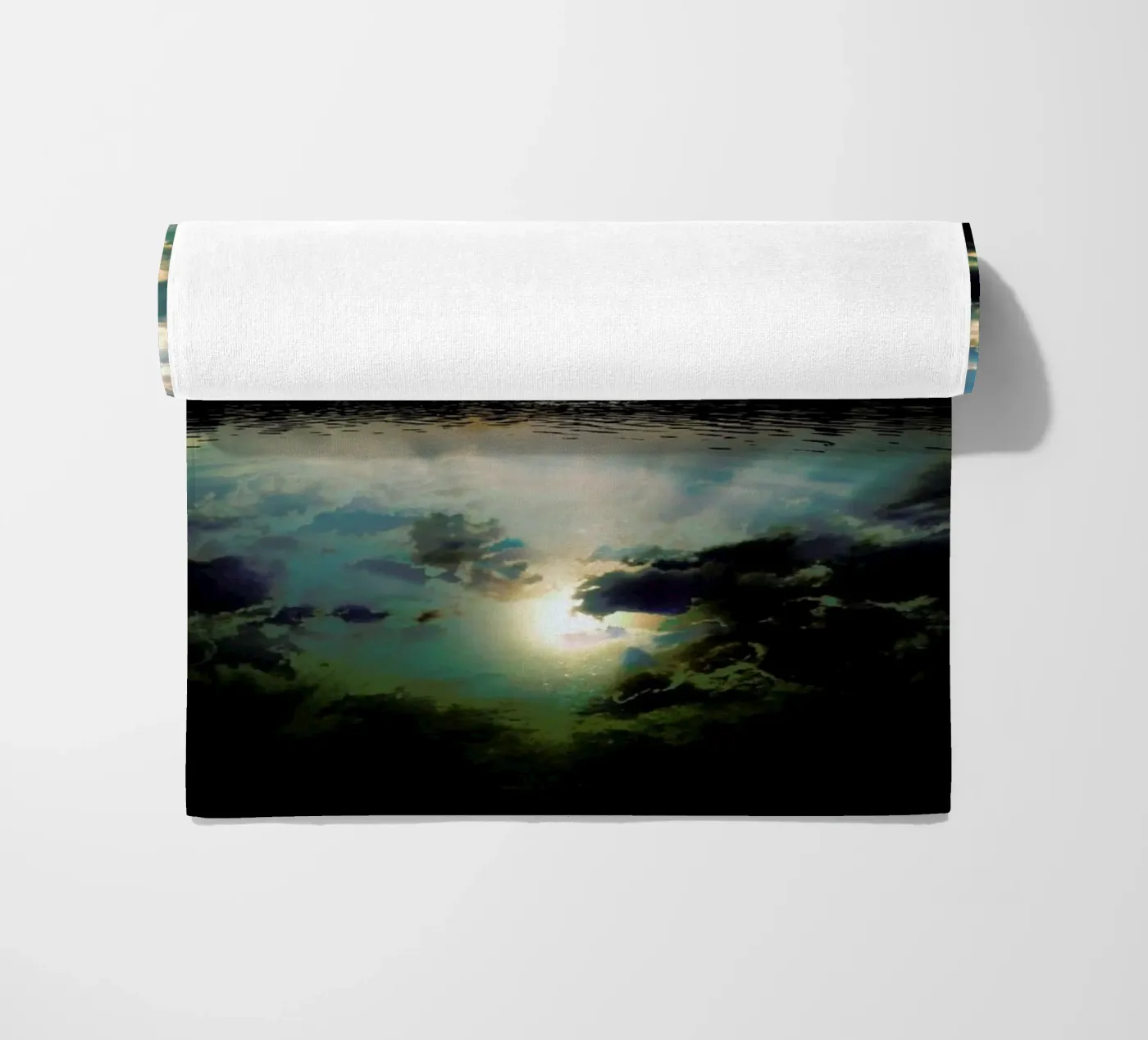 The Rays Strandtuch von Angelo Cerantola