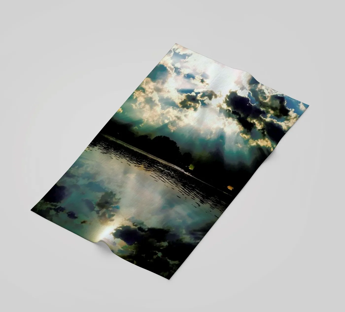 The Rays beach towel by Angelo Cerantola