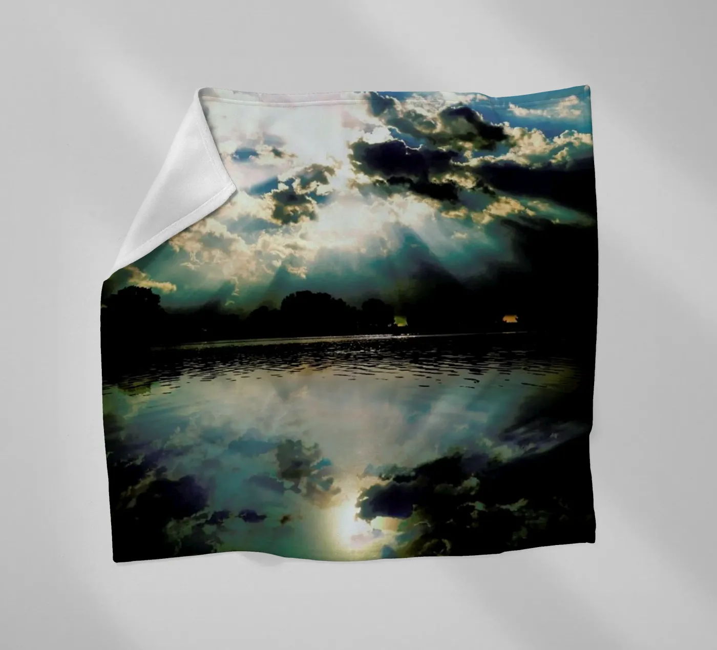 The Rays Fleecedecke von Angelo Cerantola