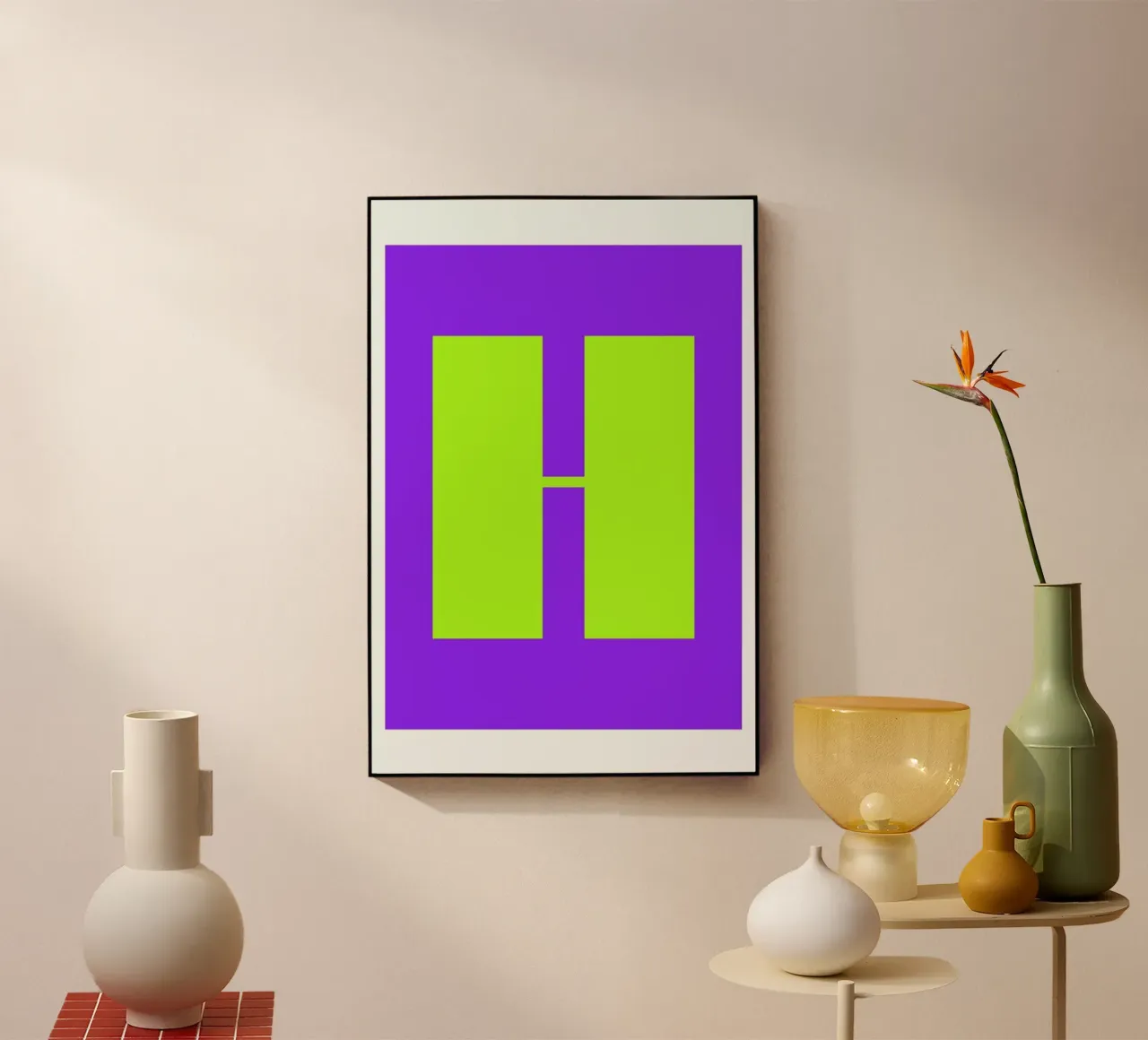 Colorful H plexiglass da Mottos by Sinan Saydik