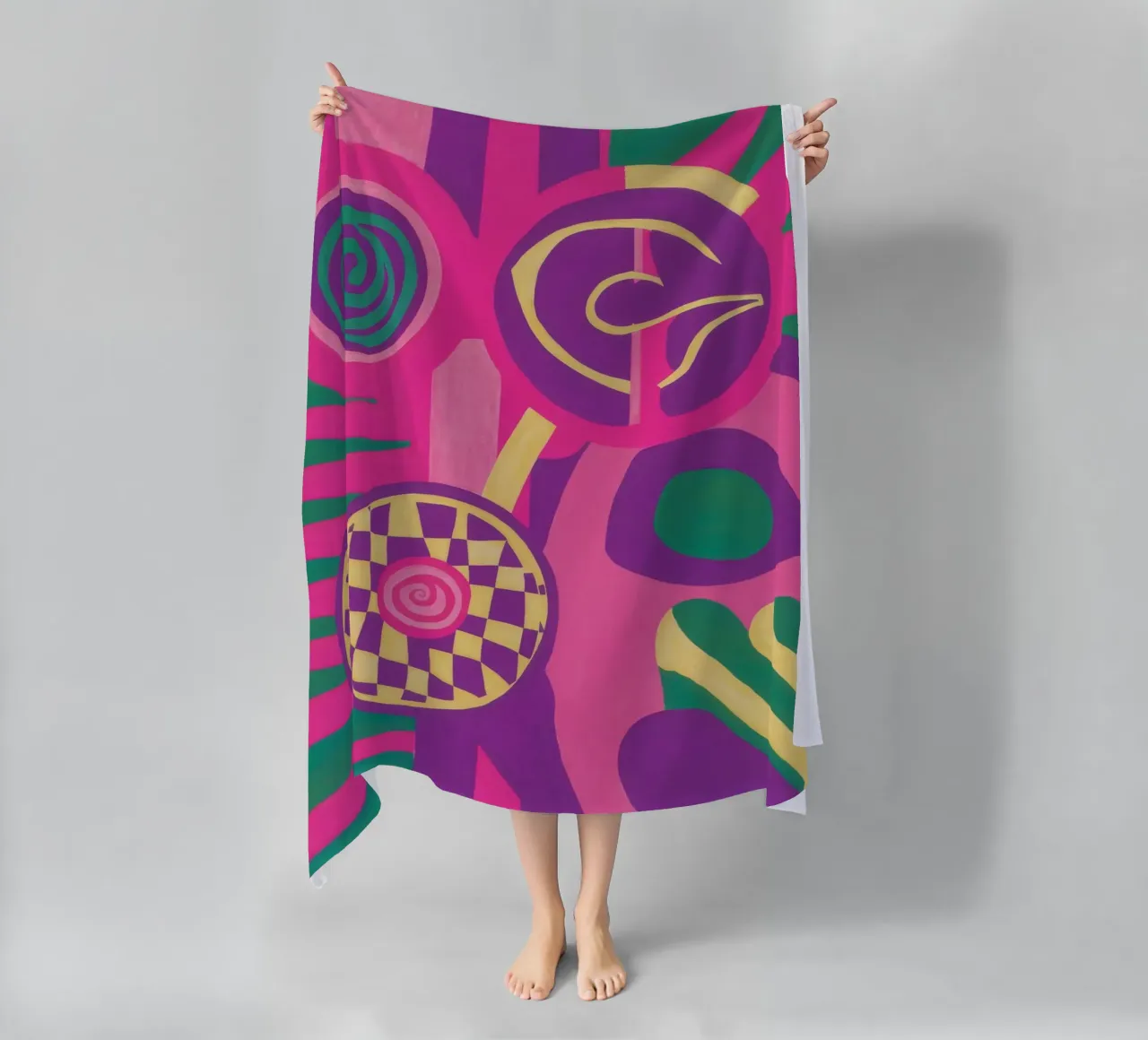 Magenta abstracte werveling strandhanddoek van Pake Nebula