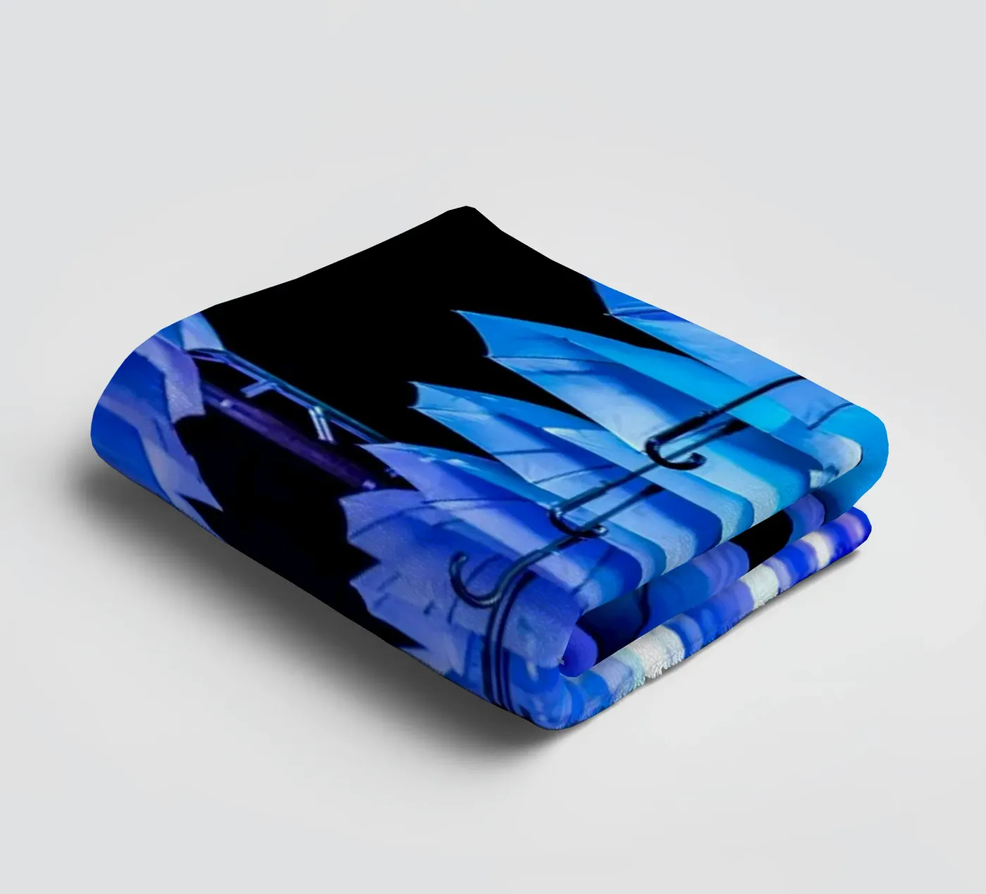 umbrellas installed towel by Bleu