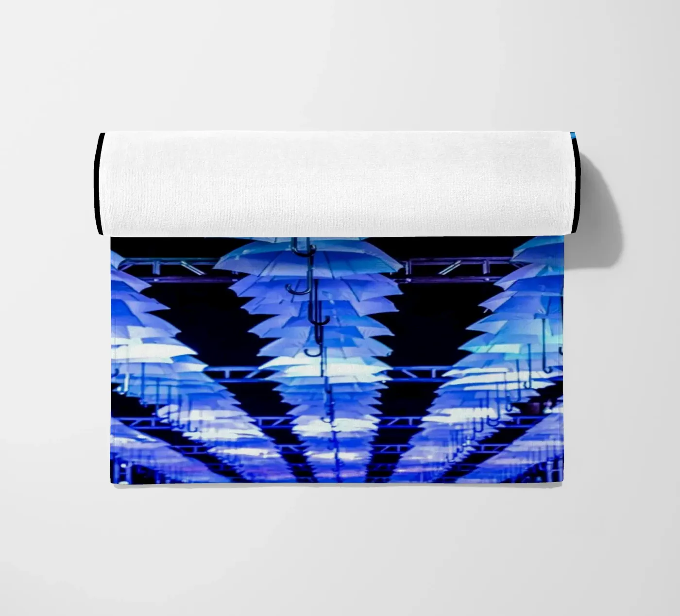 ombrelli installati telo mare da Bleu