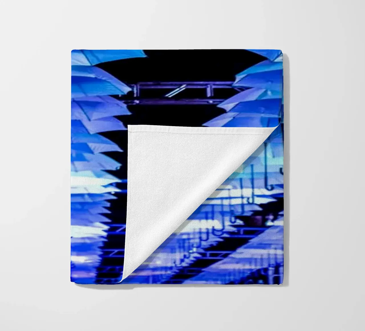 ombrelli installati telo mare da Bleu