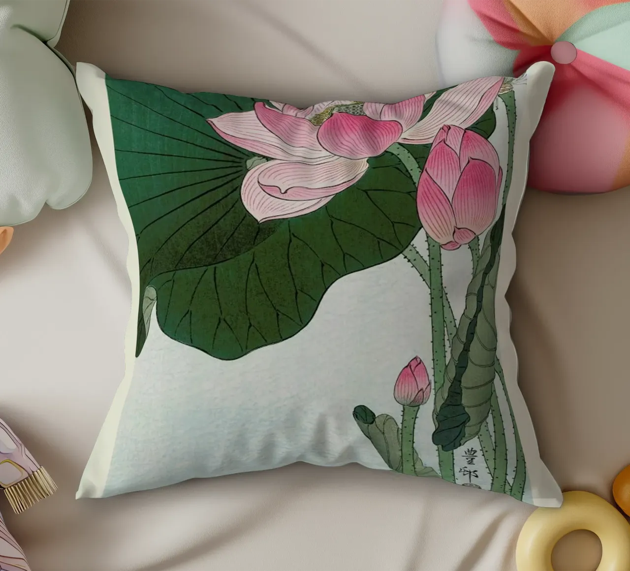 Koson - Lotus Flower cuscino da Vintage by JUNIQE