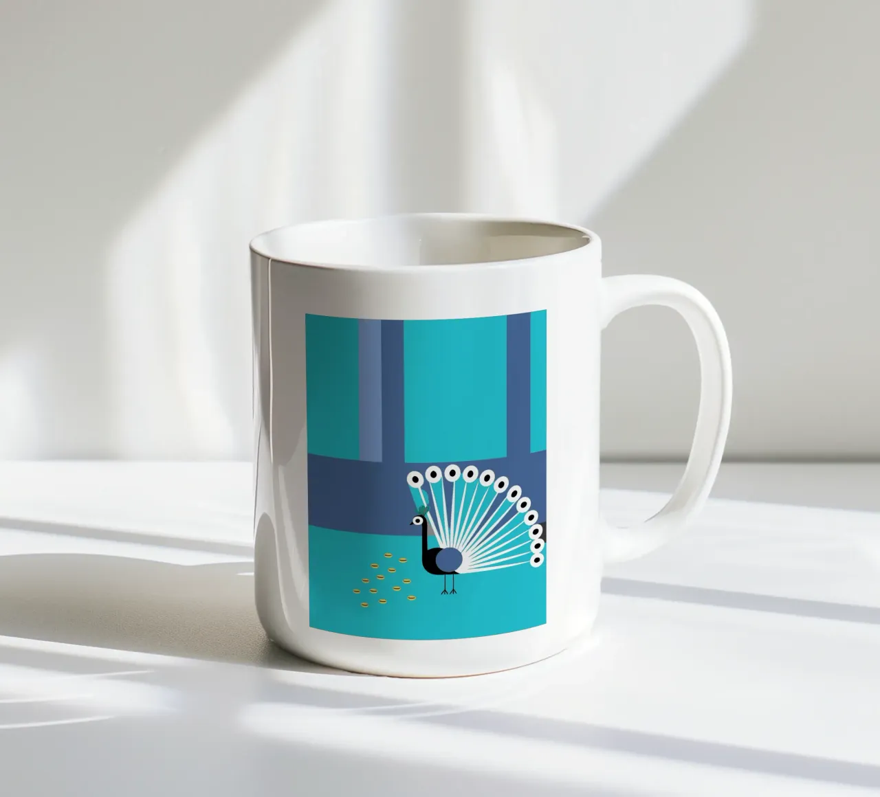 Pavone moderno tazza in ceramica da LOOK DIFFERENT