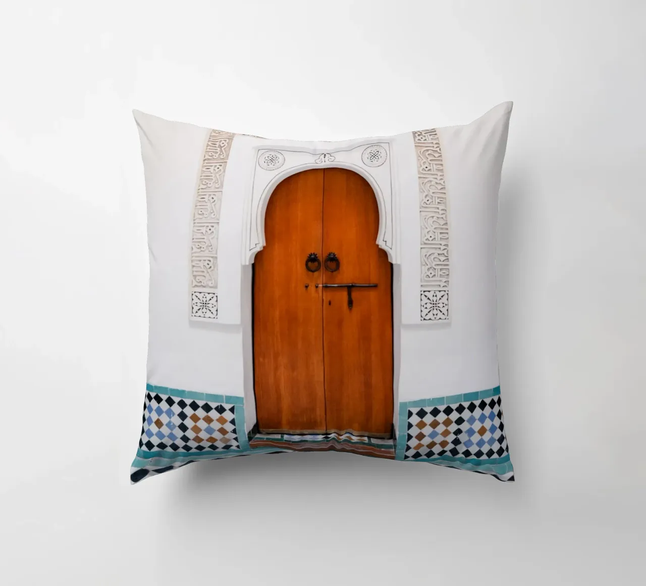 Moroccan architecture in Marrakesh cuscino da photolovers