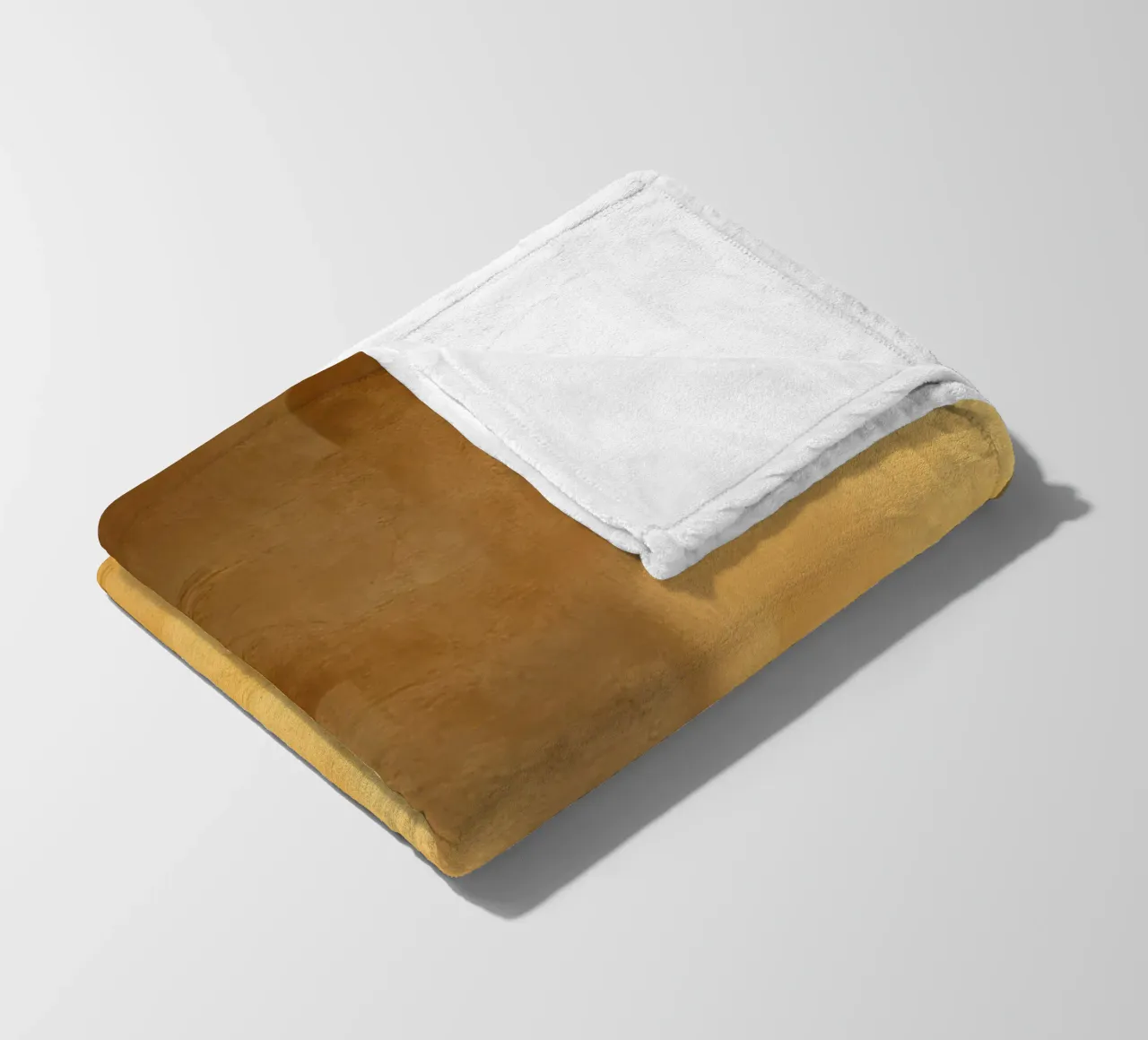 La luce soffusa del sole proietta ombre calde su una parete interna in un ambiente accogliente. coperta in pile da DesignDoodle