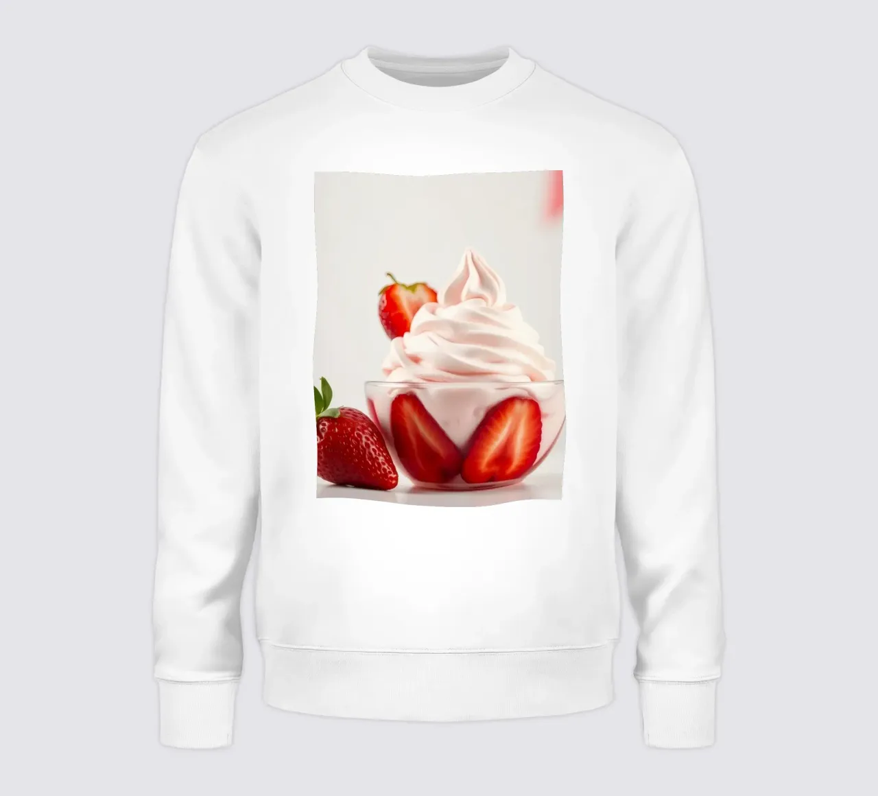 Delizioso dessert alla fragola servito in una coppa di vetro felpa da DesignDoodle