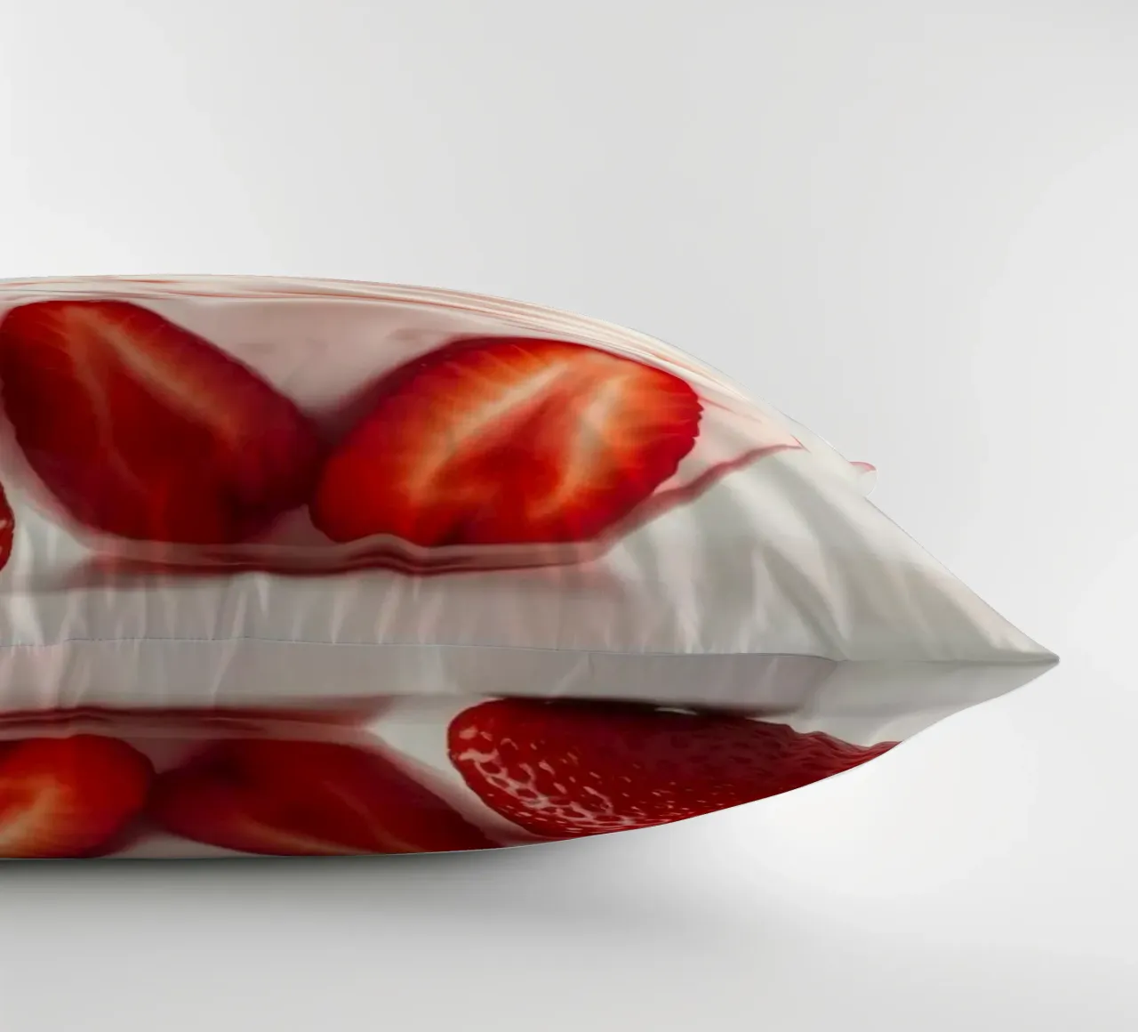 Delizioso dessert alla fragola servito in una coppa di vetro cuscino da DesignDoodle