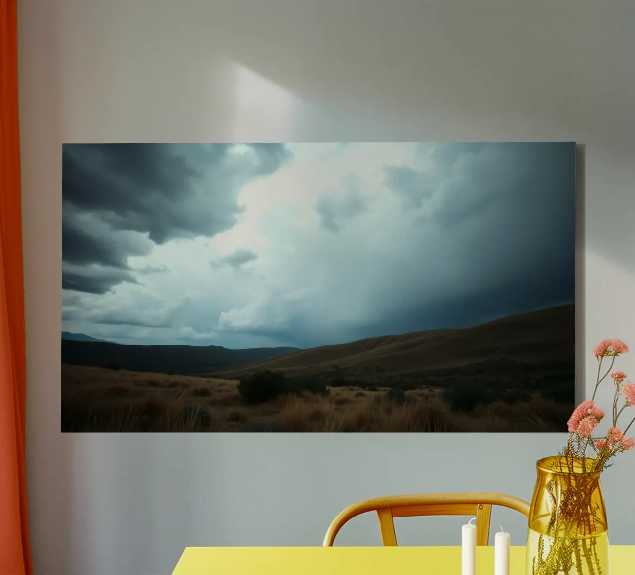 Nuvole scure di tempesta si addensano su un vasto paesaggio tela con Cornice a cassetta da DesignDoodle