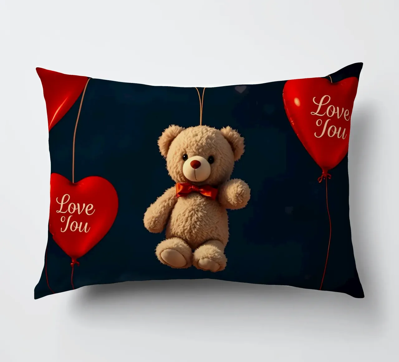 Simpatico orsetto sospeso con palloncini d'amore a forma di cuore rosso cuscino da DesignDoodle