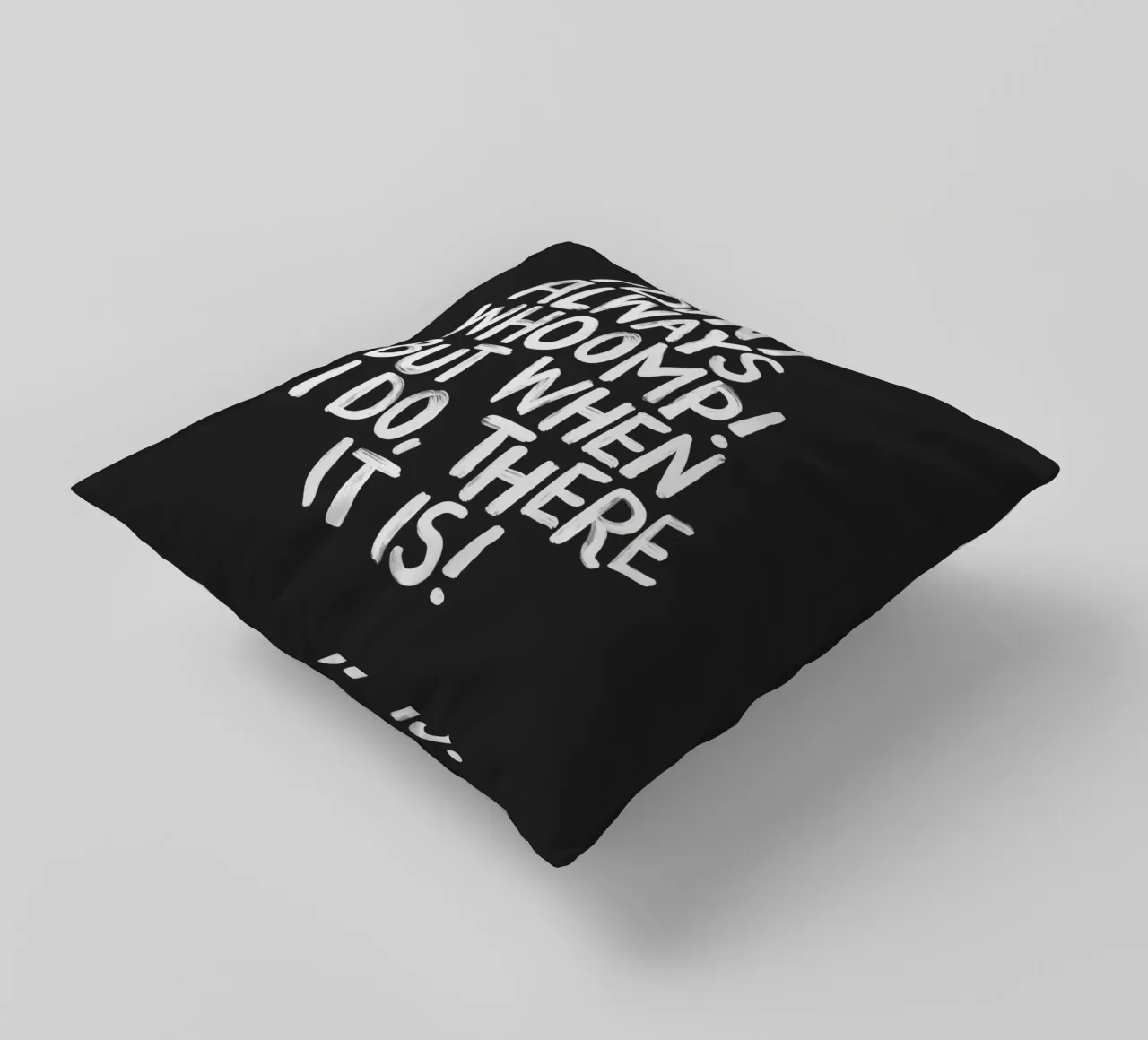 Ich brülle nicht immer, aber wenn ich es tue, dann ist es Typografie Kissen von THE MOTIVATED TYPE