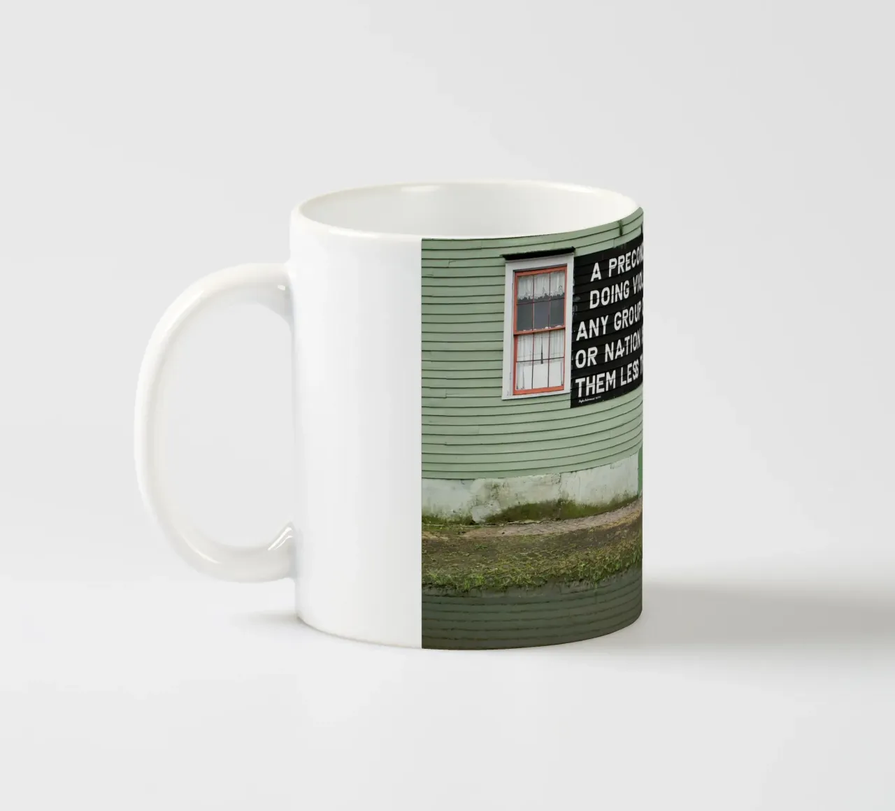Truth in NOLA Keramik Tasse von Marc Gruninger