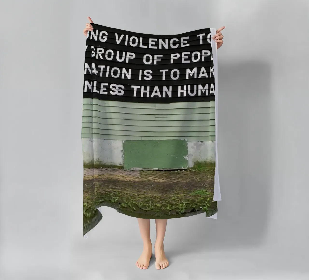 Truth in NOLA toalla de playa de Marc Gruninger