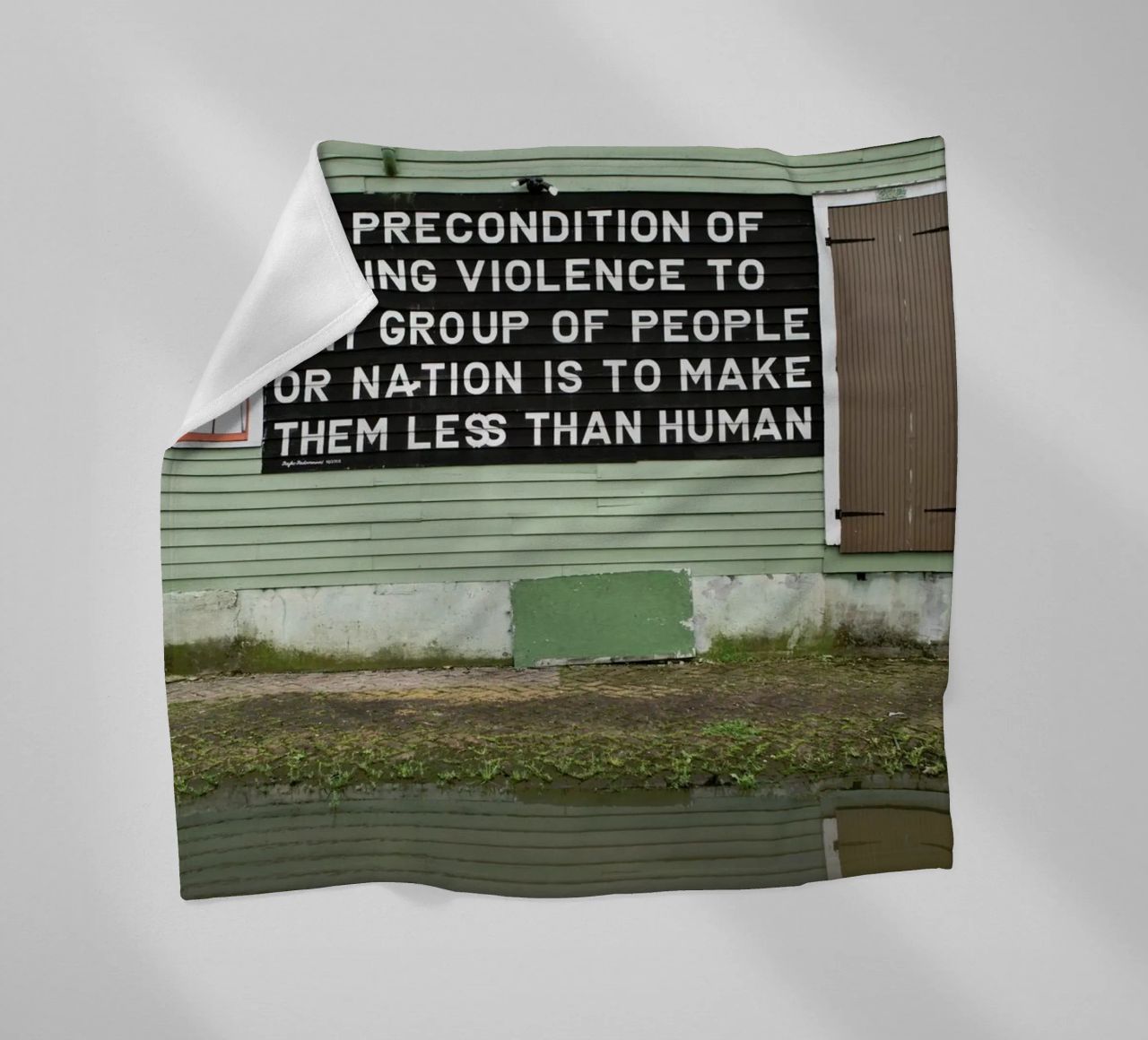 Truth in NOLA coperta in pile da Marc Gruninger