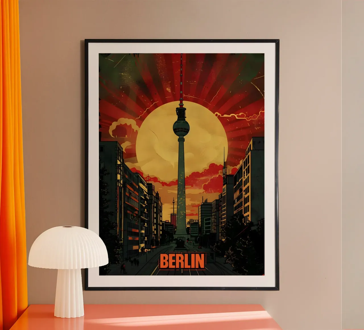 Berlin Fernsehturm Sonnenuntergang poster con telaio in legno da Vintage Travel Art