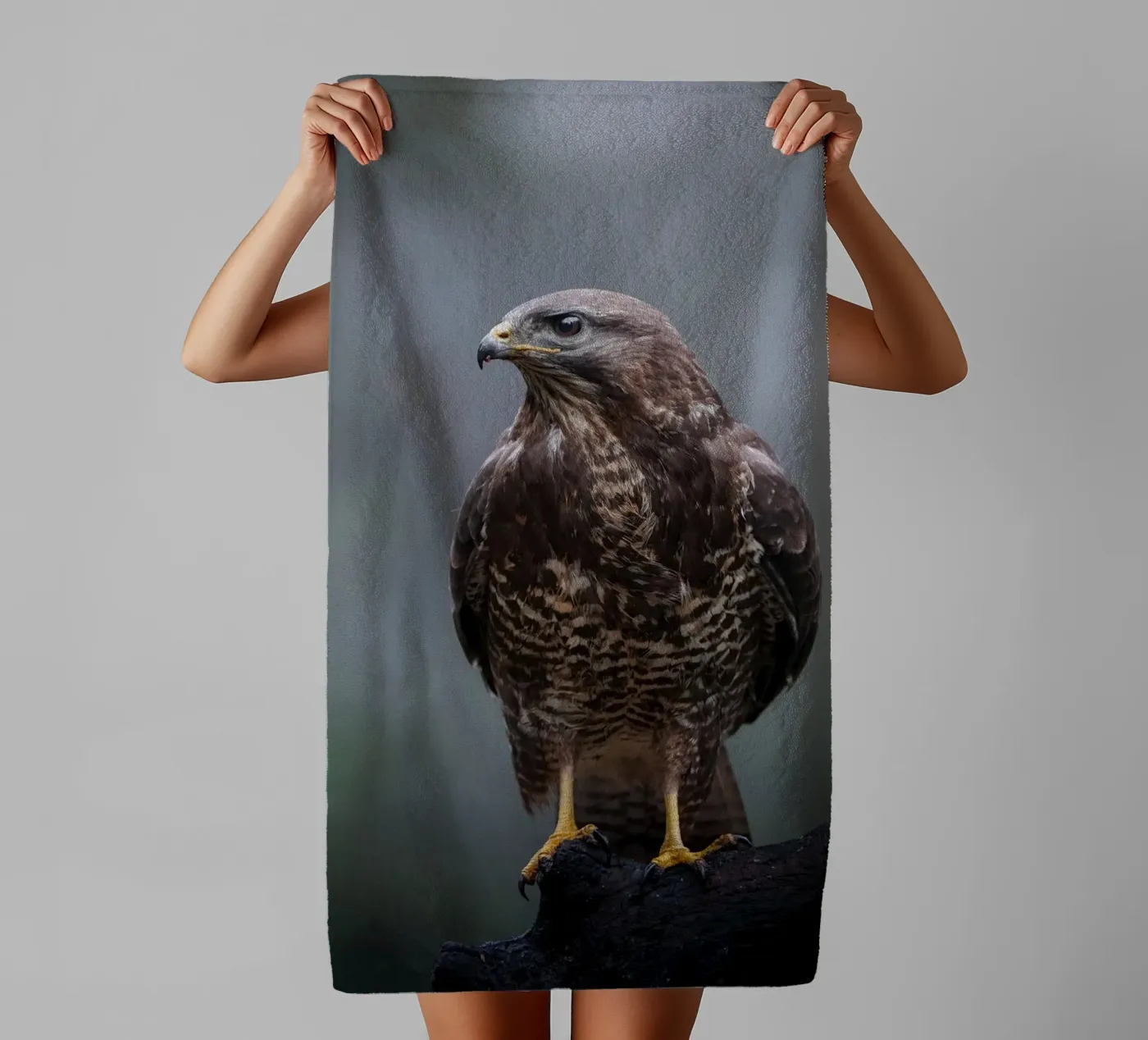 Buizerd badhanddoek van Tom's Wildlife