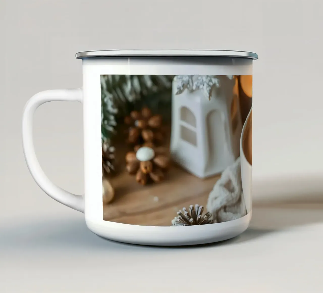Tazza di caffè calda appoggiata su un accogliente tavolo di legno ornato di tazza in smalto da DesignDoodle