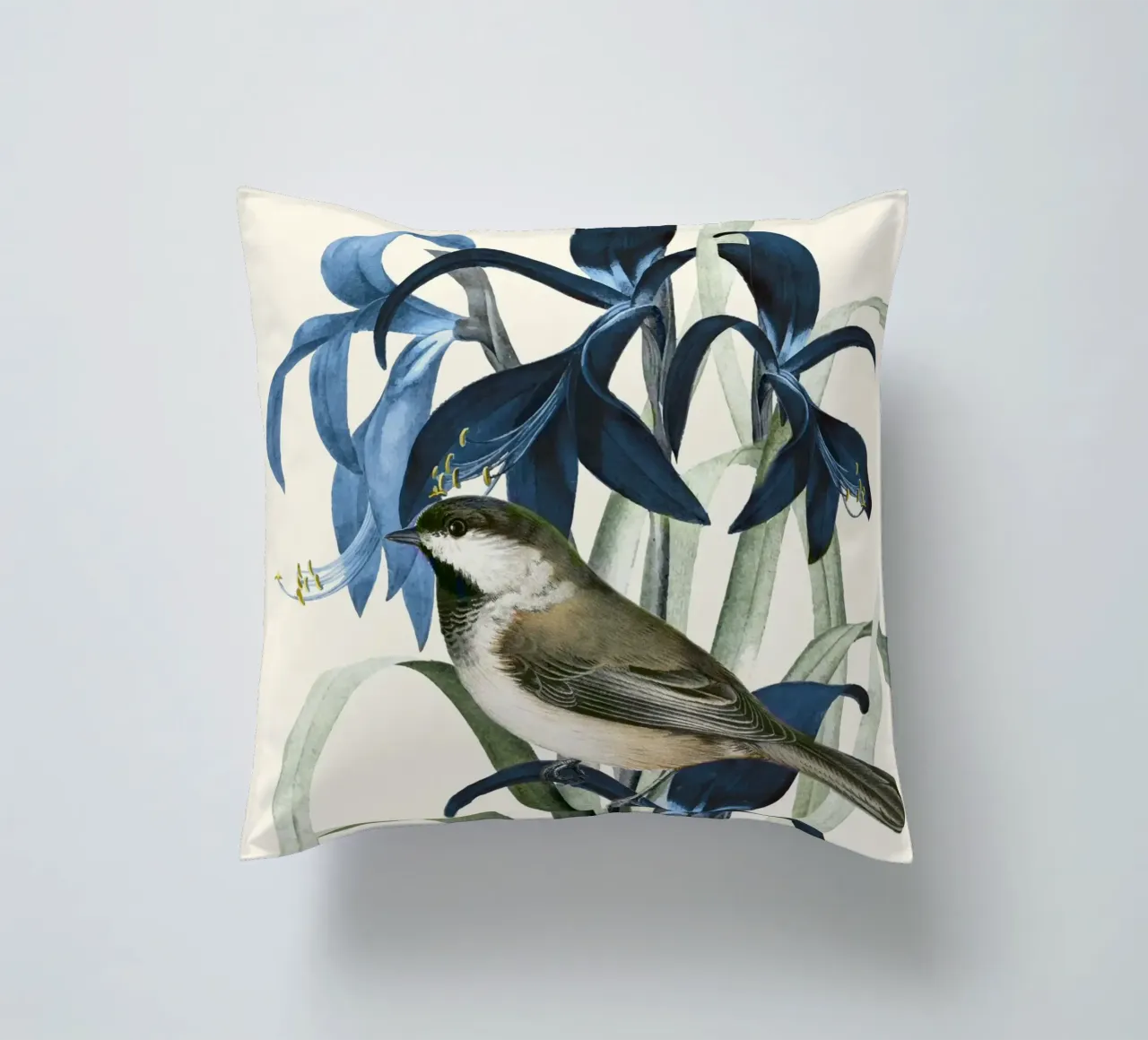 Little Bird and Flowers 2 cuscino da Nadjaa