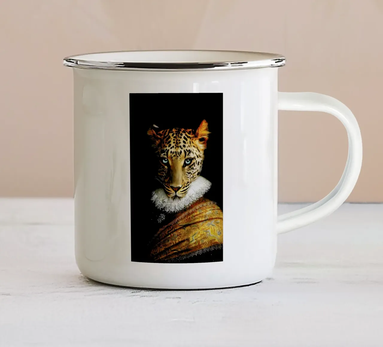 Kick tazza in smalto da Tein Lucasson