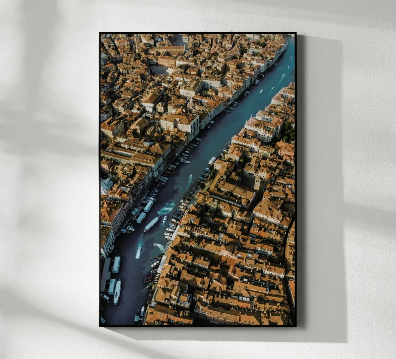 The Canal plexiglass da EyeEm Mobile GmbH