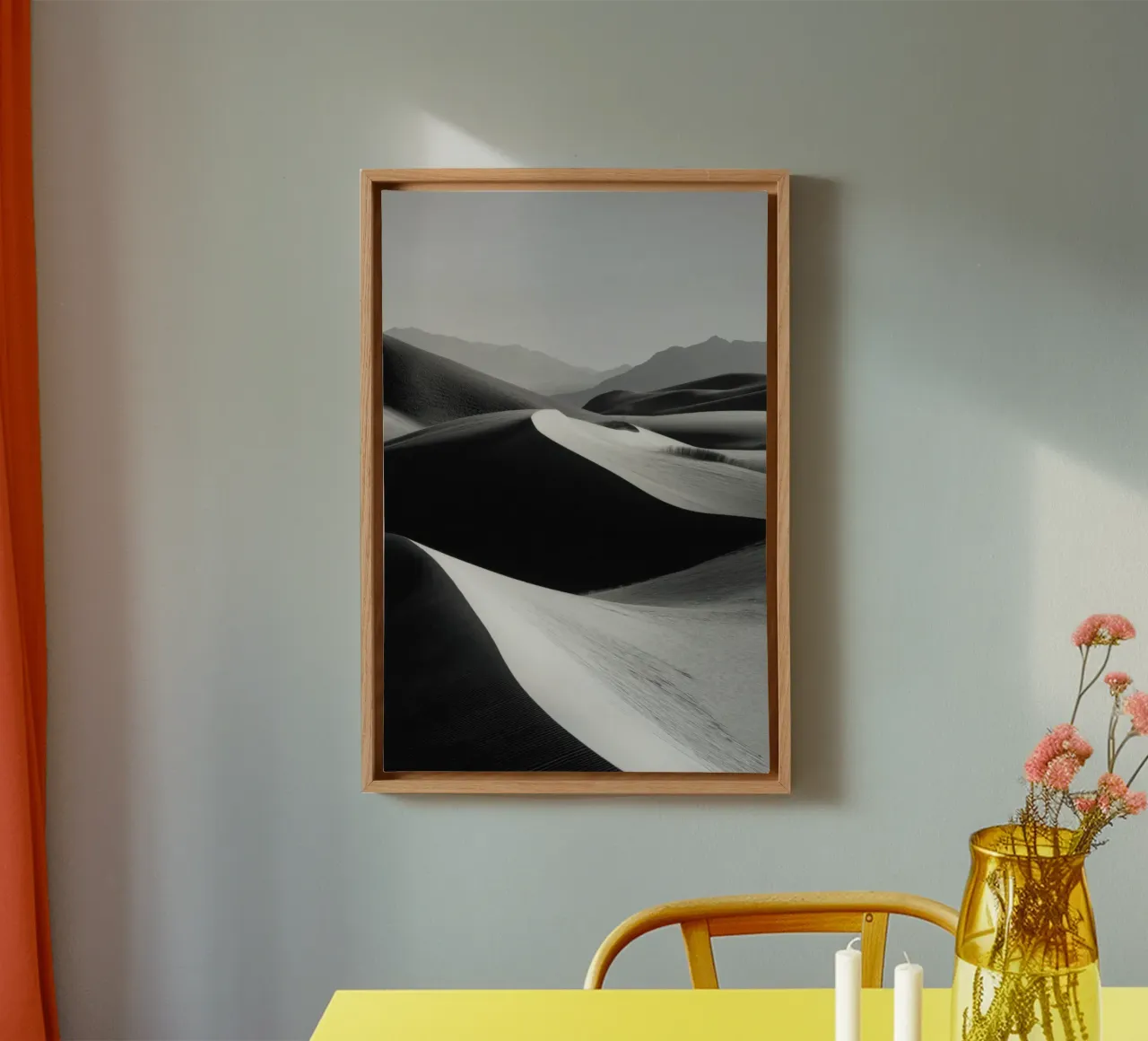 Paesaggio di dune di sabbia in bianco e nero tela con Cornice a cassetta da Indigo Tides Art