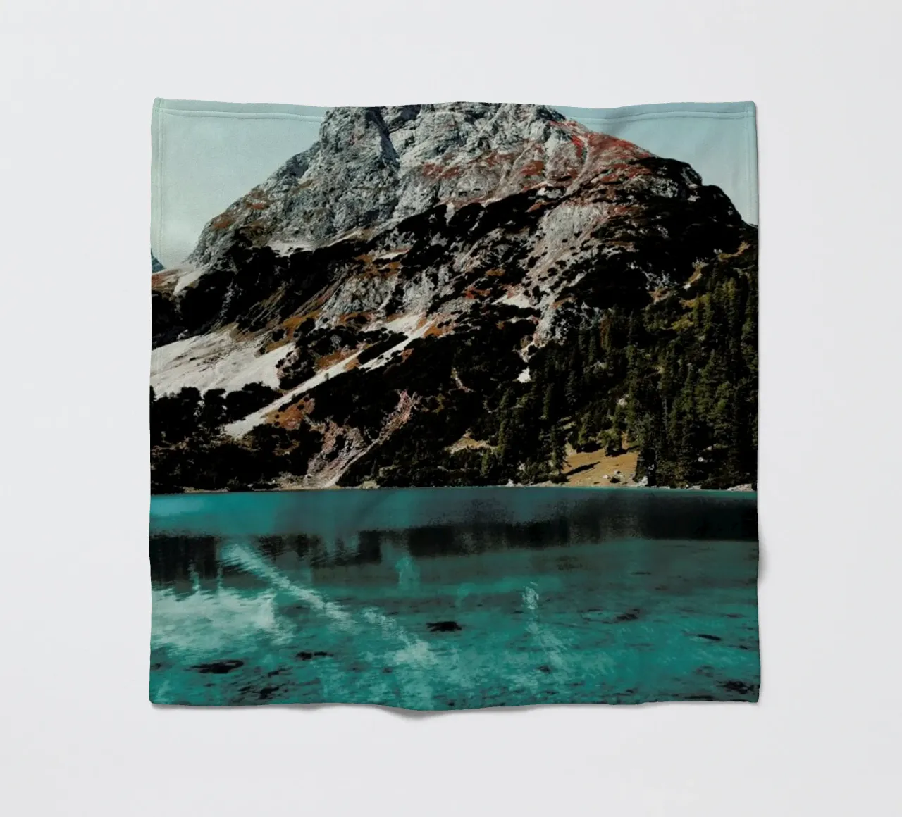 Mountain Lake - Edition 12 coperta in pile da Sebastian Hilgetag