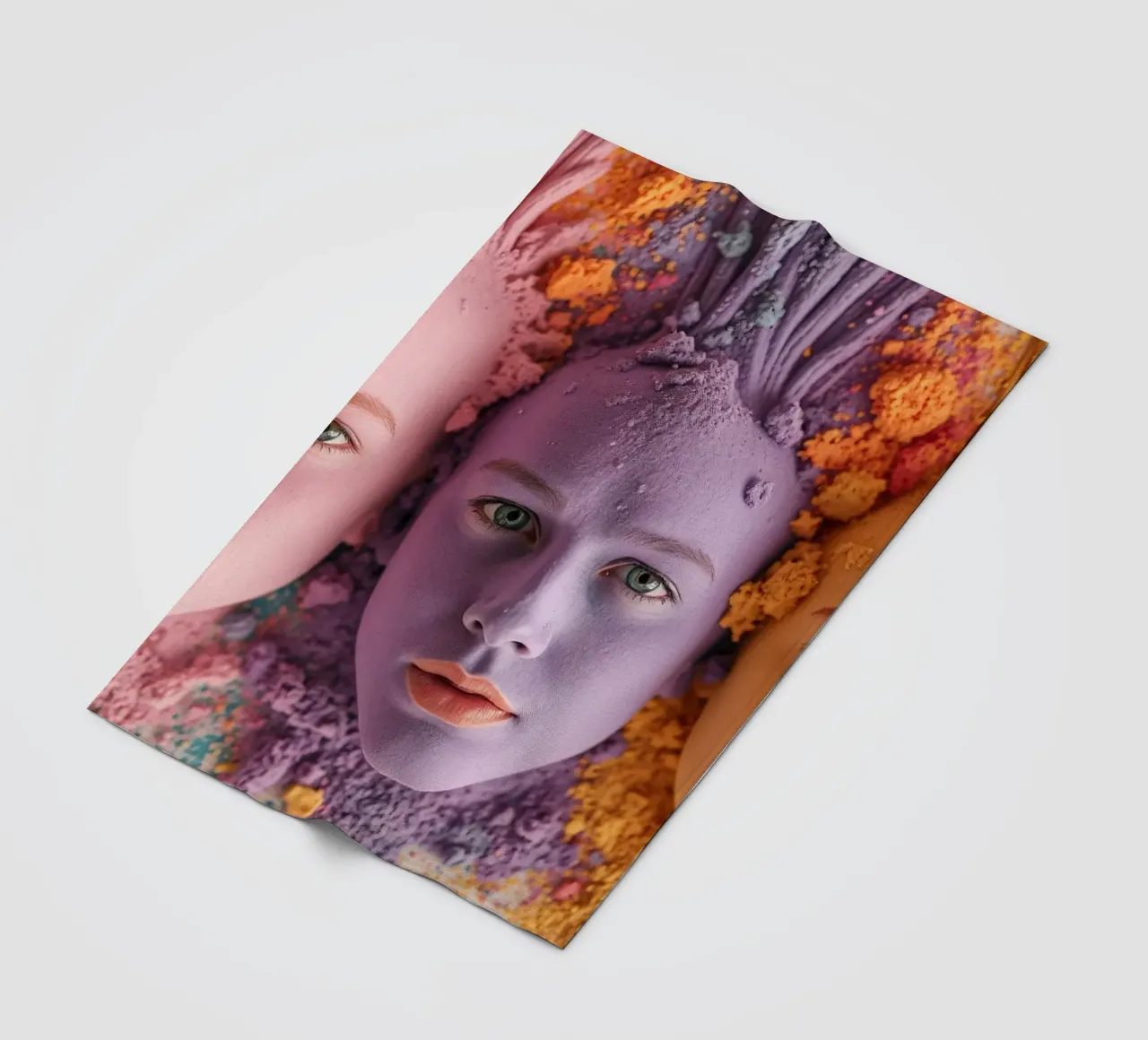 Polveri colorate espressione artistica con volti coperti coperta in pile da DesignDoodle